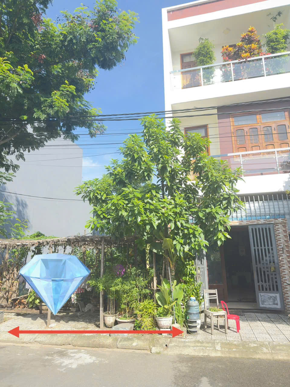Bán 2 căn nhà cấp 4 trên mảnh đất 2 mặt tiền đường 5m5 gồm 1 mặt đường Chơn Tâm 4 và 1 mặt đường - Ảnh 2